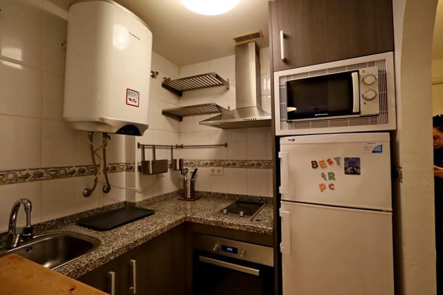 2 slaapkamer Flat te huur in Nueva Torrequebrada, Benalmádena met zwembad - € 1.500 (Ref: 9474273)