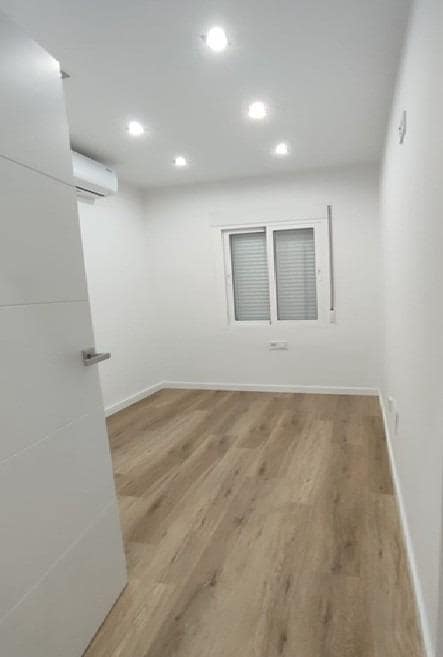 Piso de 5 habitaciones en Fuengirola en venta - 325.000 € (Ref: 9474274)
