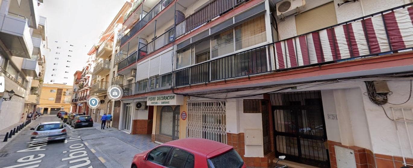 Piso de 5 habitaciones en Fuengirola en venta - 325.000 € (Ref: 9474274)