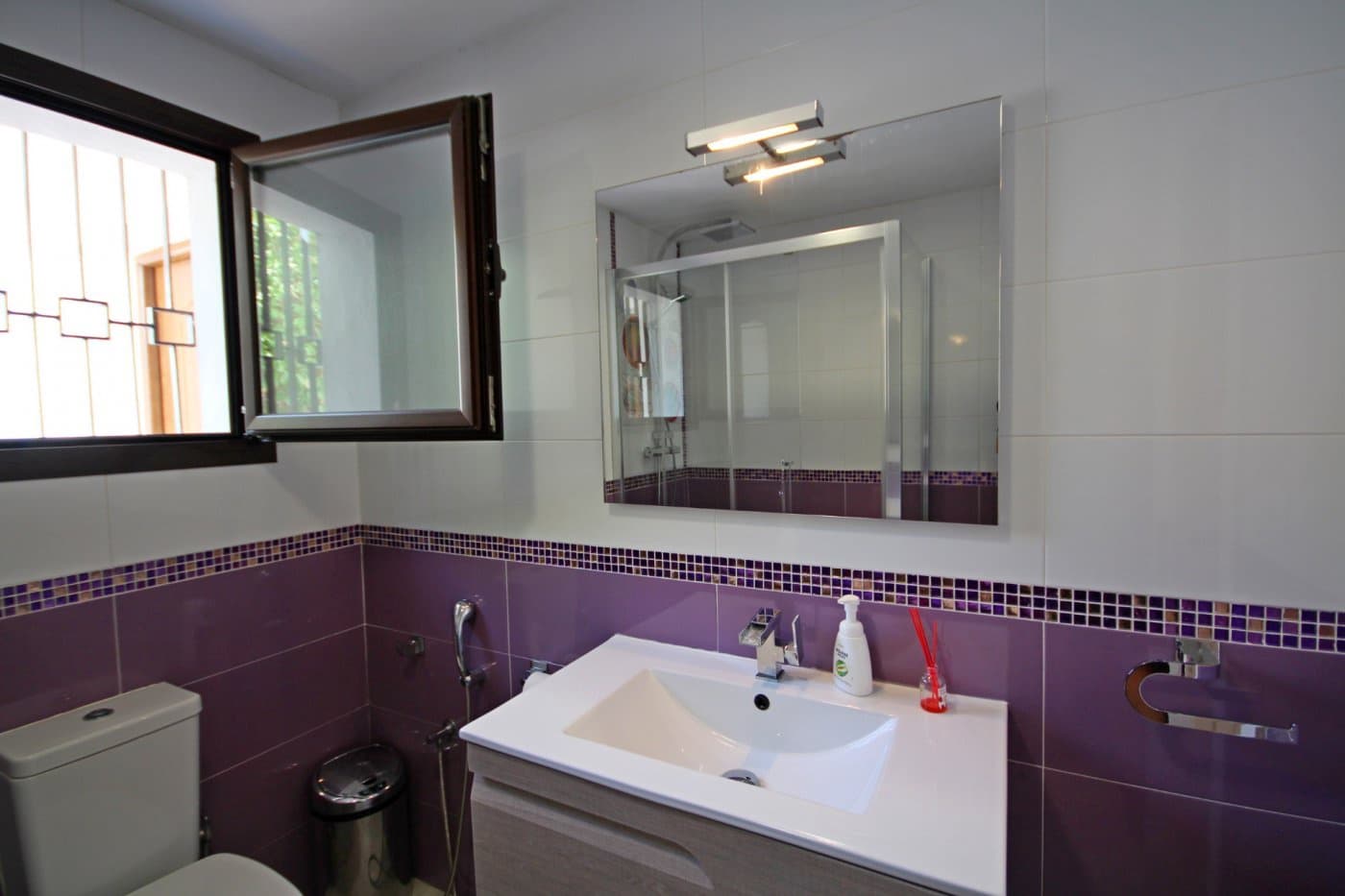 Chalet de 8 habitaciones en Málaga ciudad en venta con piscina garaje - 1.170.000 € (Ref: 9481272)