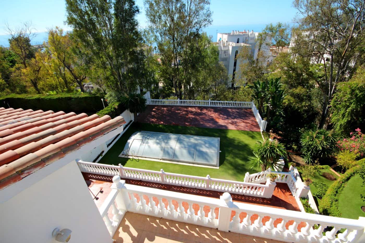 Chalet de 8 habitaciones en Málaga ciudad en venta con piscina garaje - 1.170.000 € (Ref: 9481272)