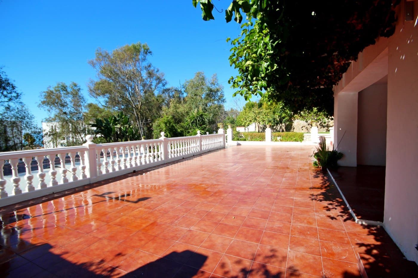 Chalet de 8 habitaciones en Málaga ciudad en venta con piscina garaje - 1.170.000 € (Ref: 9481272)