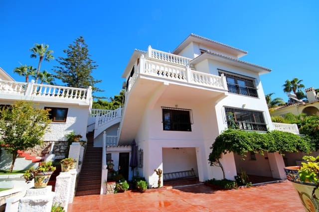 Chalet de 8 habitaciones en El Candado, Málaga ciudad en venta con piscina garaje - 1.170.000 € (Ref: 9481272)