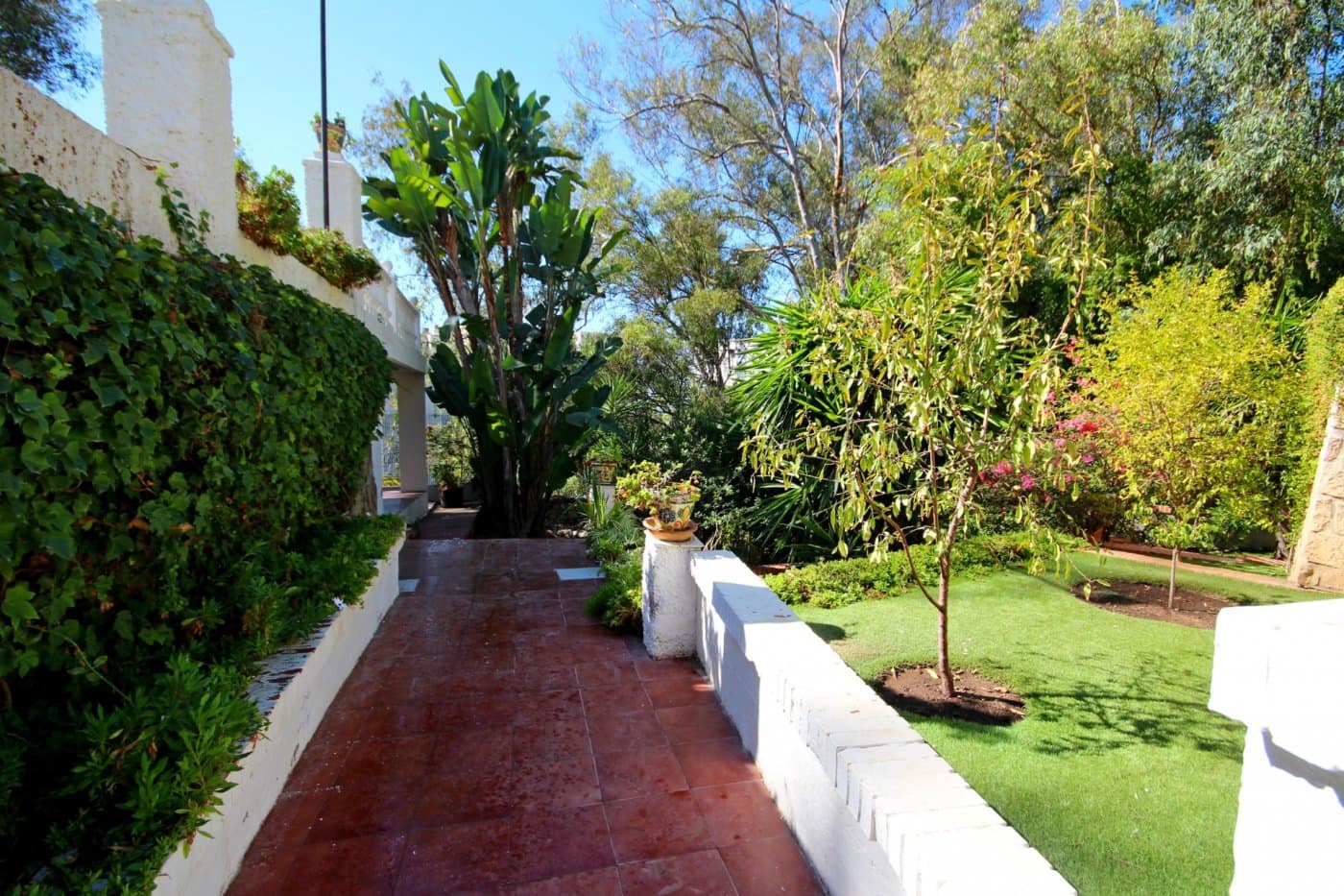 Chalet de 8 habitaciones en Málaga ciudad en venta con piscina garaje - 1.170.000 € (Ref: 9481272)