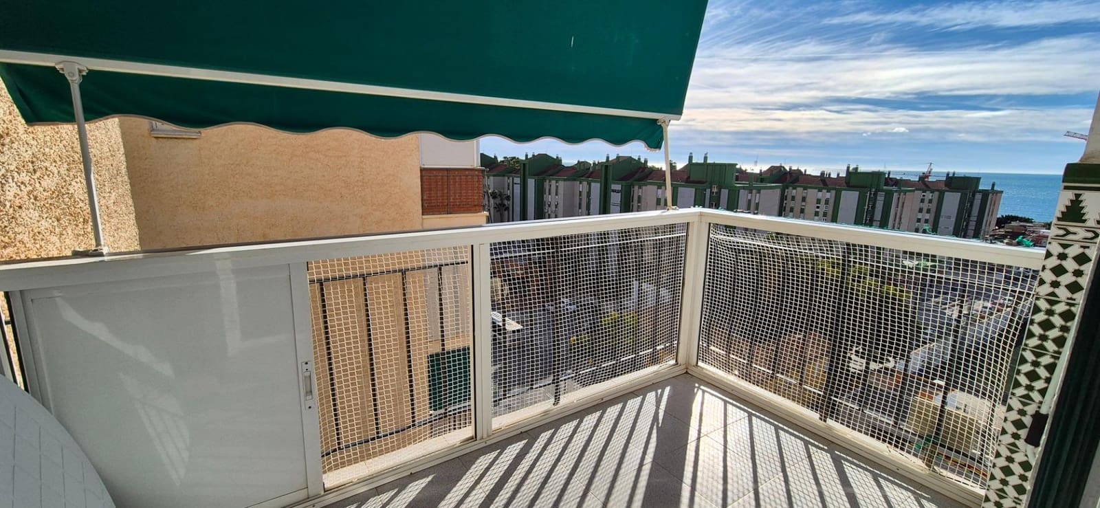 Piso de 3 habitaciones en Málaga ciudad en venta - 328.000 € (Ref: 9502552)