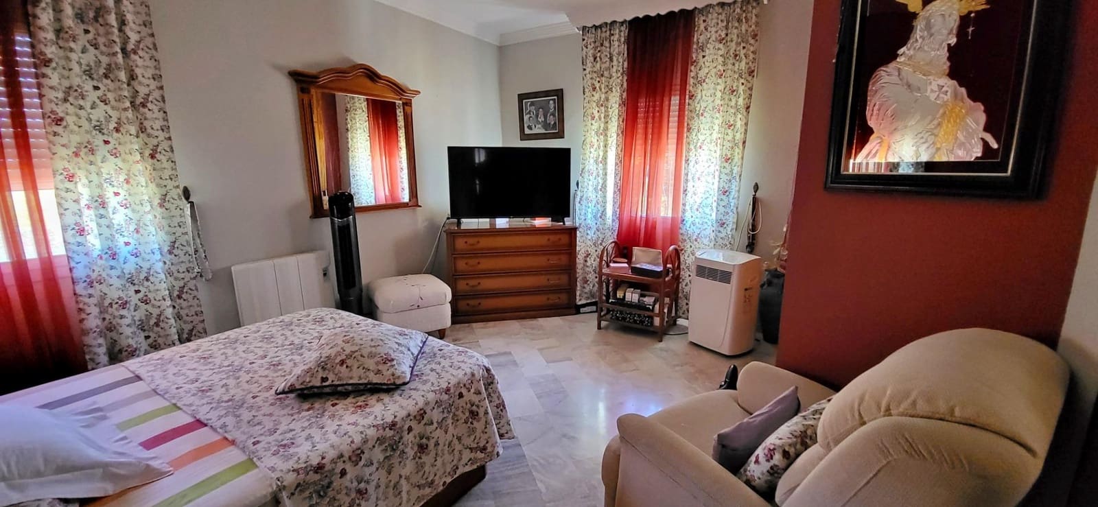 6 bedroom Villa for sale in Rincon de la Victoria with pool garage - € 850,000 (Ref: 9520859)