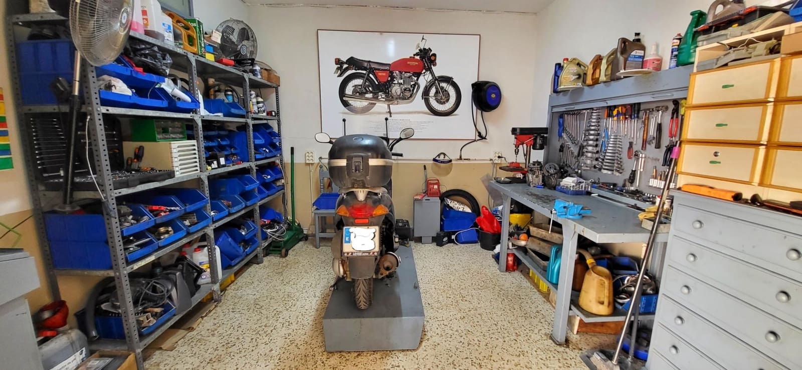 6 bedroom Villa for sale in Rincon de la Victoria with pool garage - € 850,000 (Ref: 9520859)