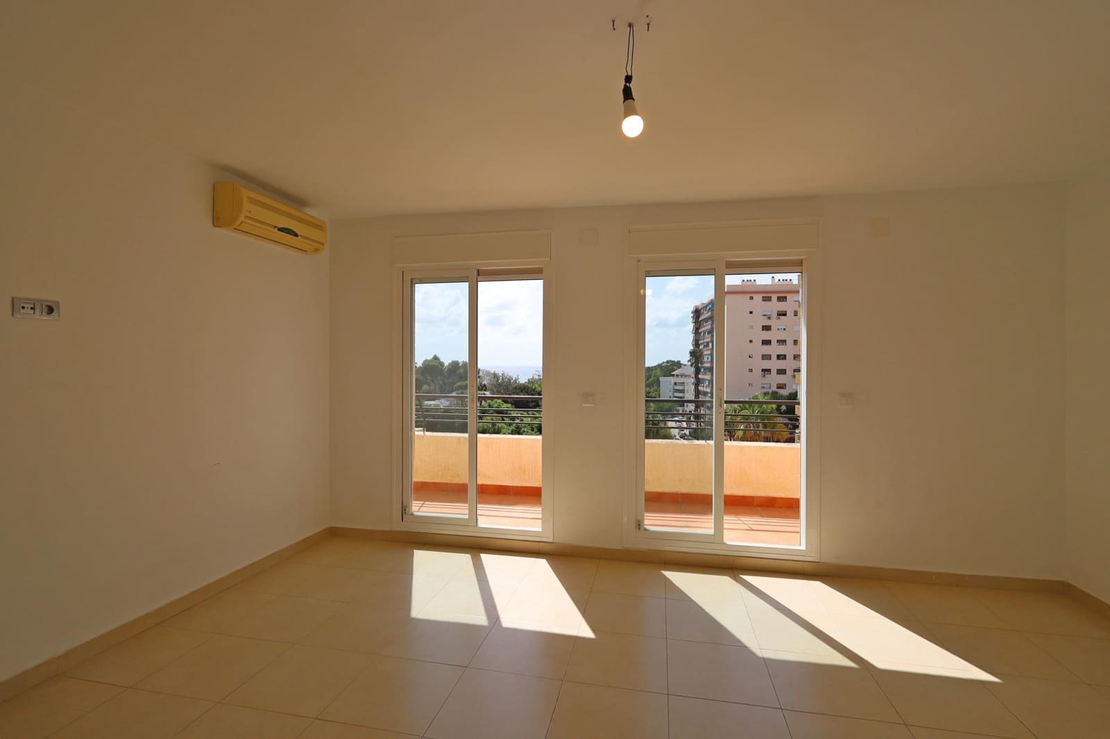 4 slaapkamer Penthouse te koop in Malaga stad - € 737.000 (Ref: 9541553)