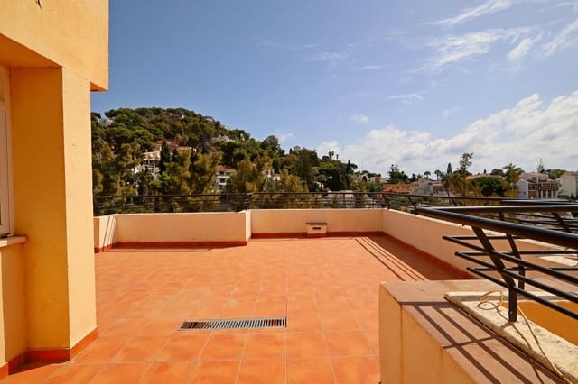 4 bedroom Penthouse for sale in El Candado, Málaga city - € 737,000 (Ref: 9541553)