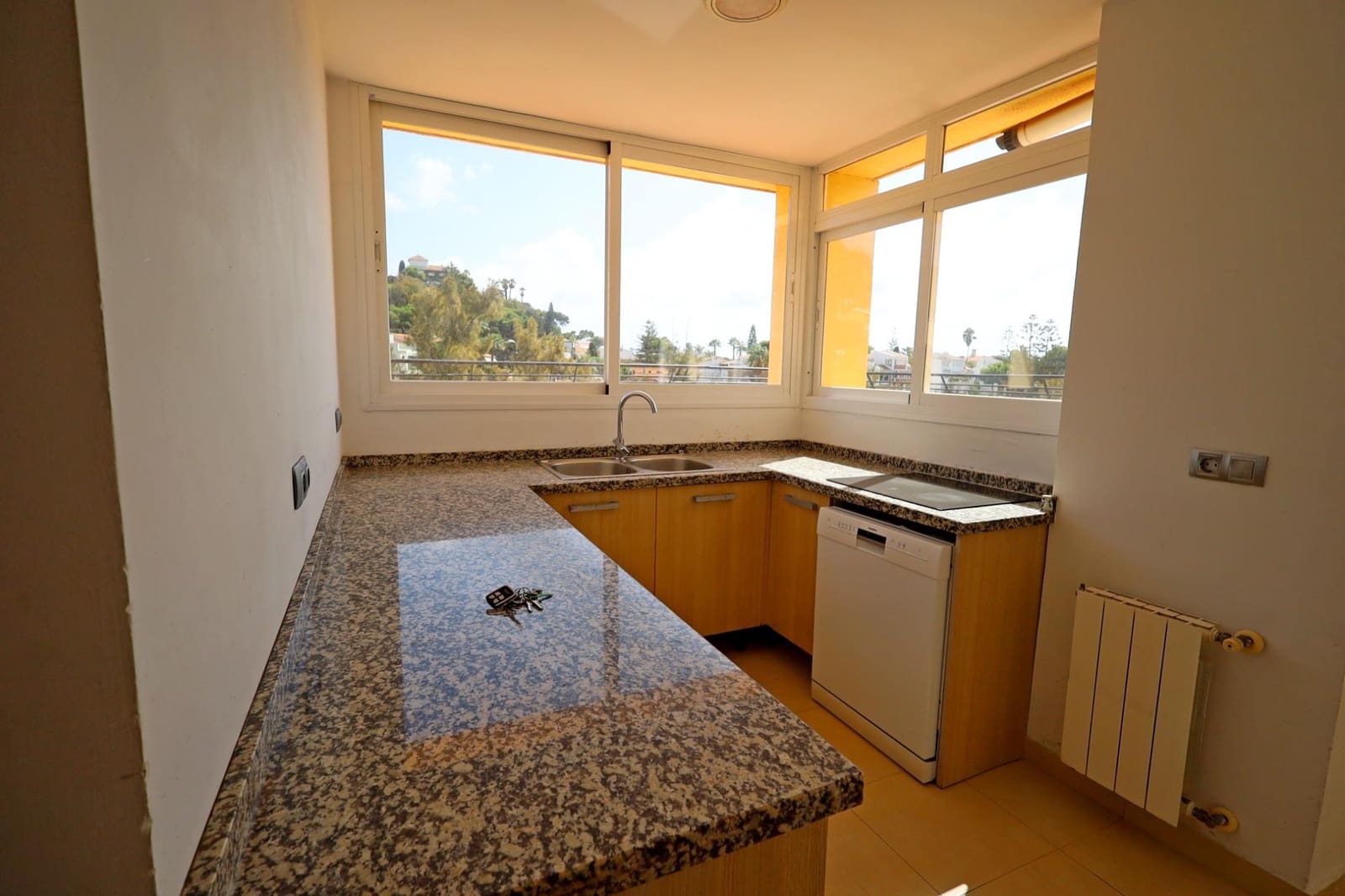 4 slaapkamer Penthouse te koop in Malaga stad - € 737.000 (Ref: 9541553)