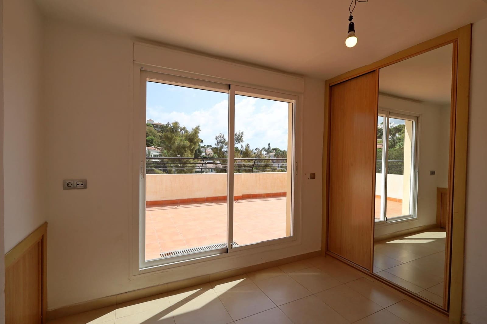 4 slaapkamer Penthouse te koop in Malaga stad - € 737.000 (Ref: 9541553)