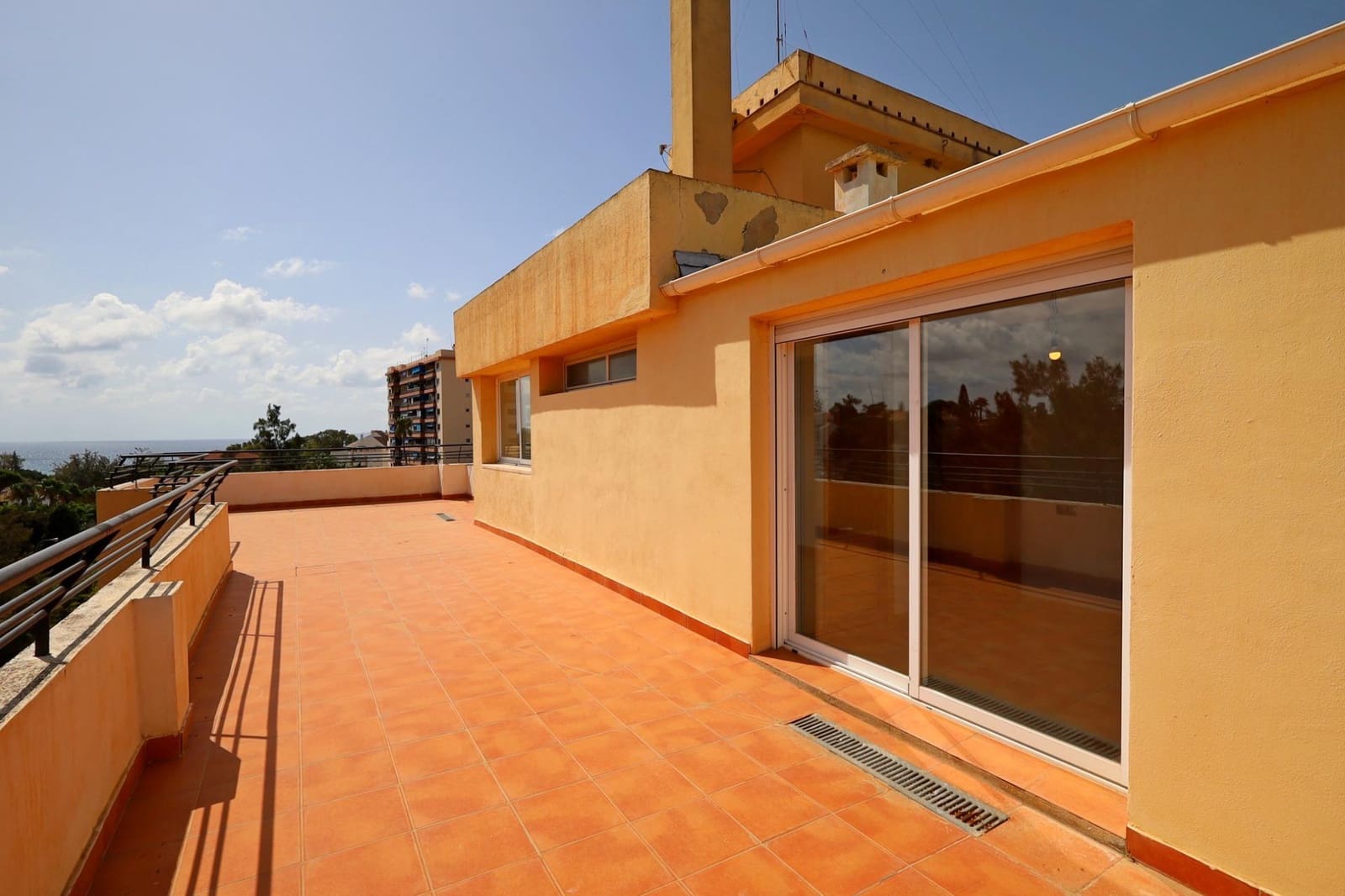 4 sypialnia Penthouse na sprzedaż w Miasto Malaga - 737 000 € (Ref: 9541553)