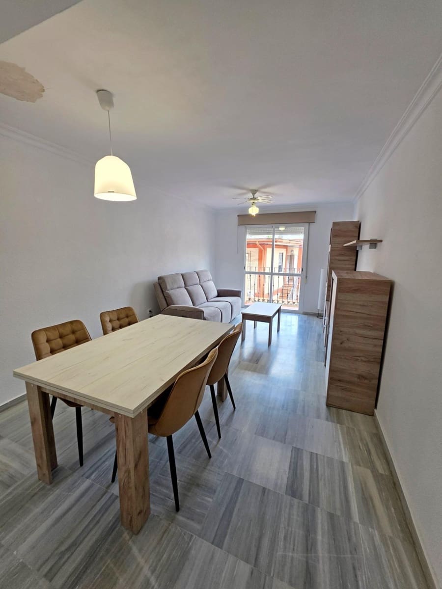 3 bedroom Apartment for rent in Torremolinos with garage - € 1,800 (Ref: 9541554)