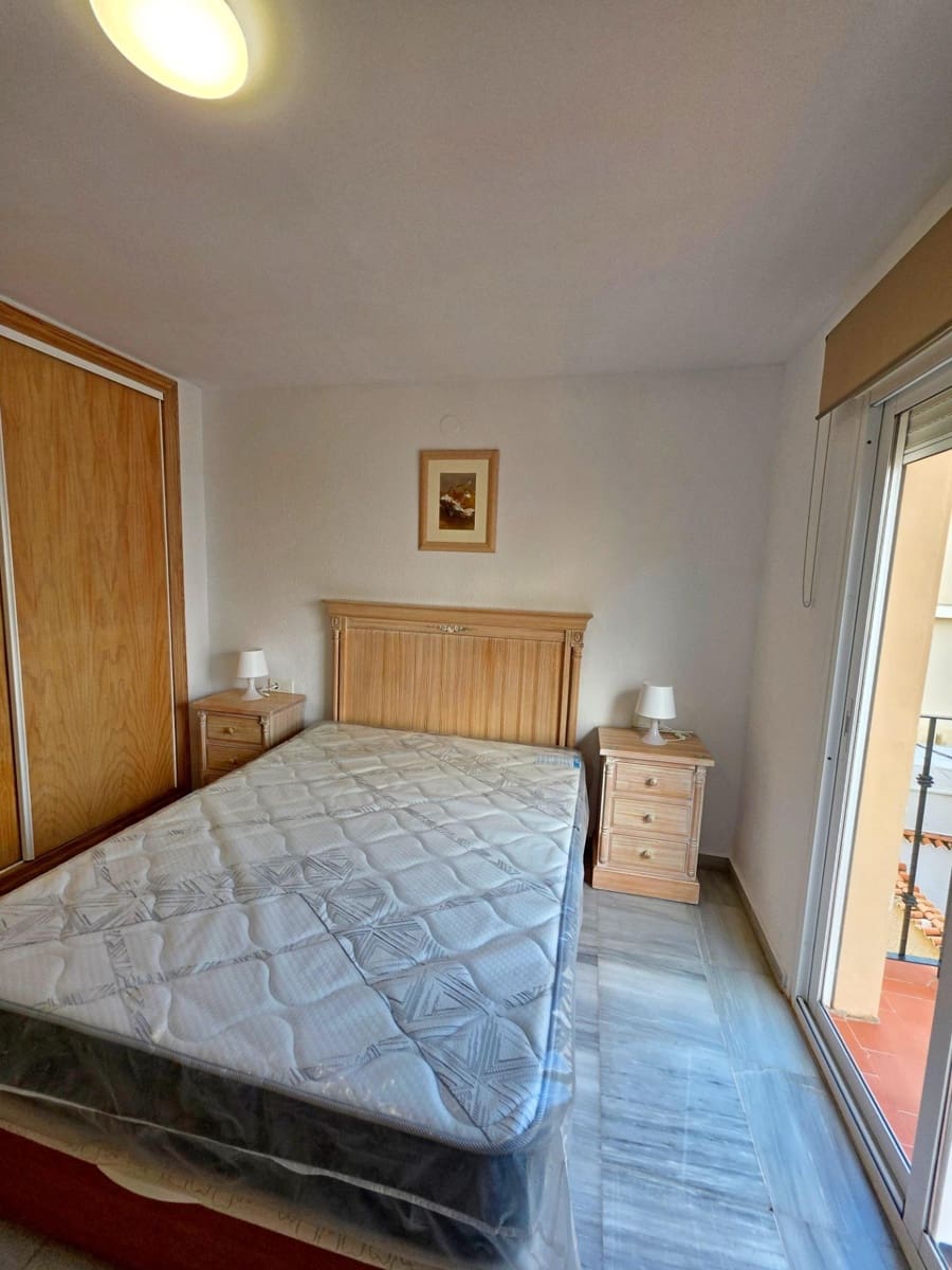 3 bedroom Apartment for rent in Torremolinos with garage - € 1,800 (Ref: 9541554)