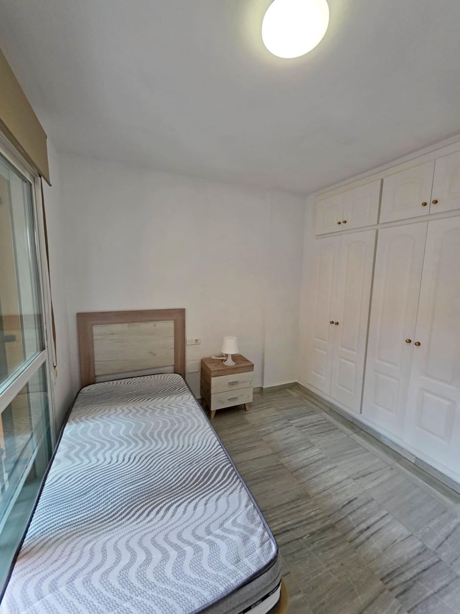 3 bedroom Apartment for rent in Torremolinos with garage - € 1,800 (Ref: 9541554)