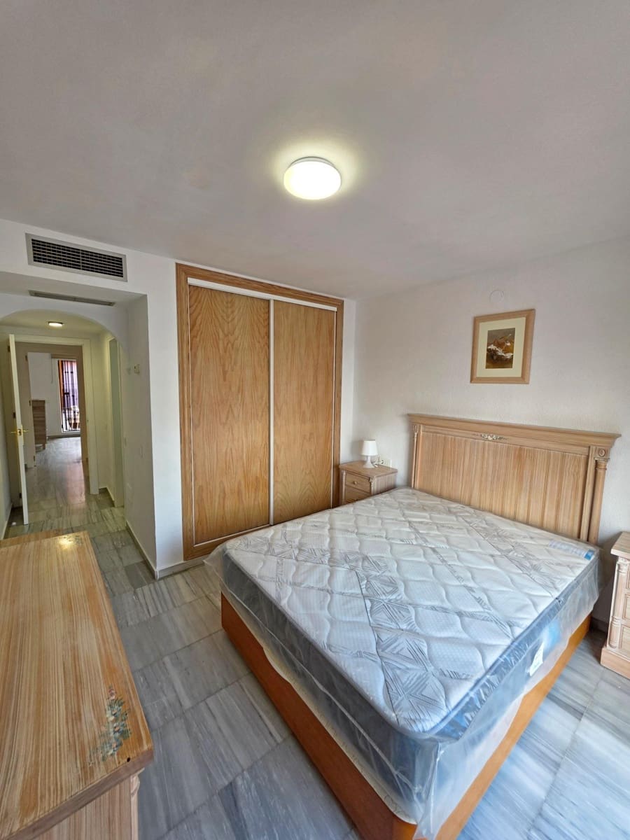 3 bedroom Apartment for rent in Torremolinos with garage - € 1,800 (Ref: 9541554)