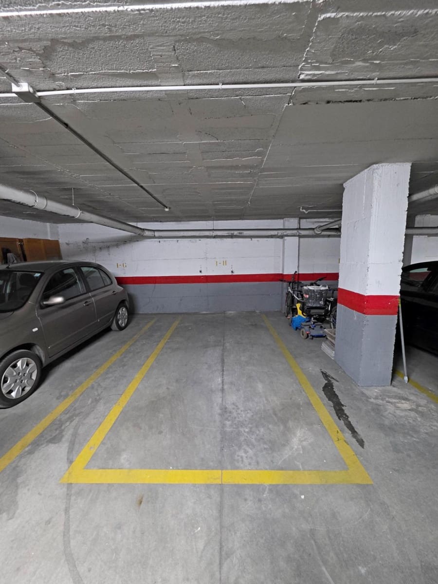 3 bedroom Apartment for rent in Torremolinos with garage - € 1,800 (Ref: 9541554)