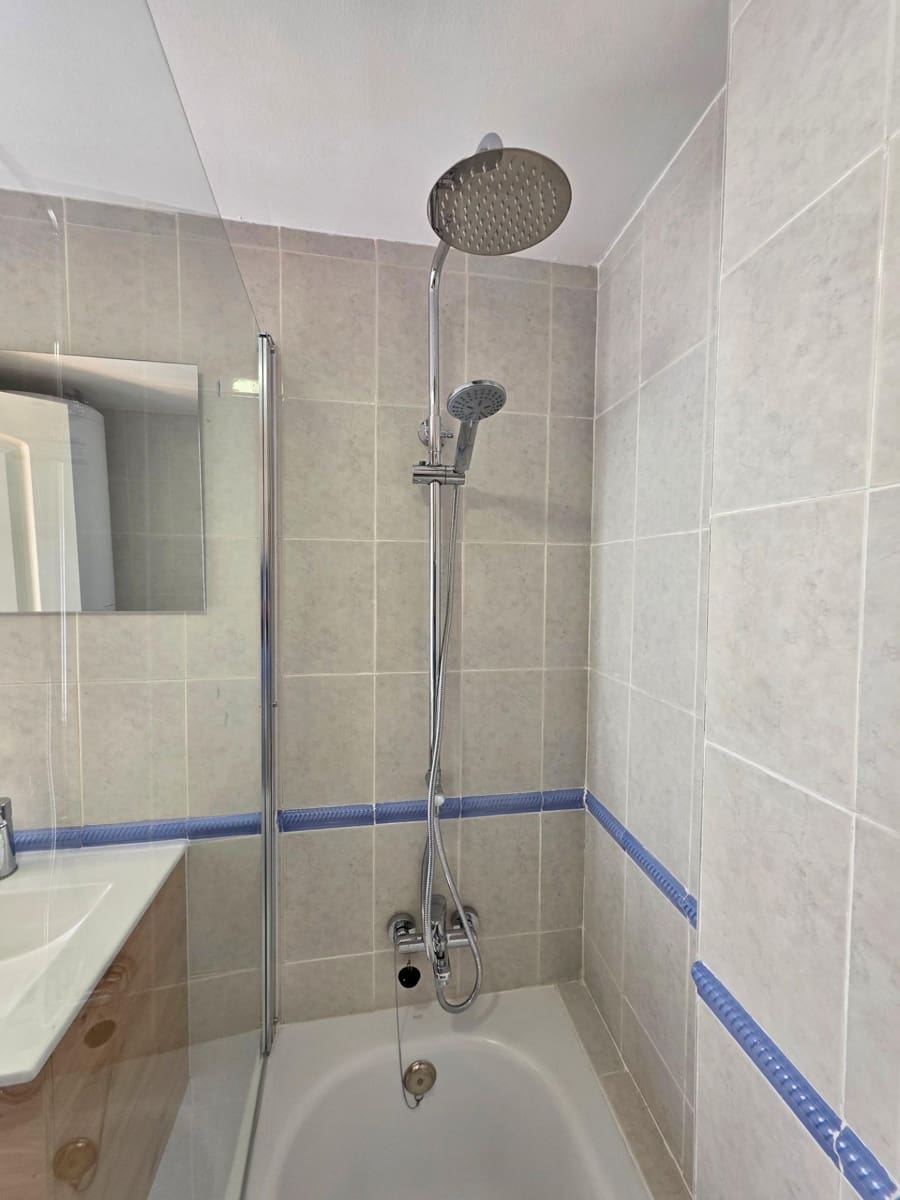 3 bedroom Apartment for rent in Torremolinos with garage - € 1,800 (Ref: 9541554)