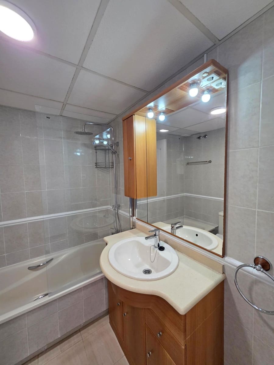 3 bedroom Apartment for rent in Torremolinos with garage - € 1,800 (Ref: 9541554)