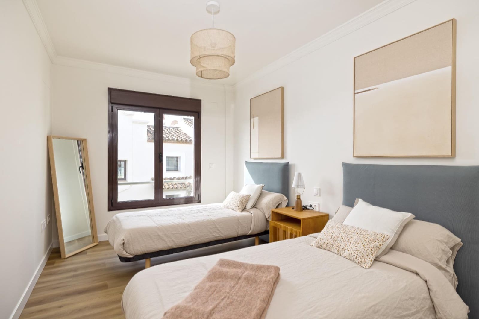 3 sypialnia Dom szeregowy na sprzedaż w Estepona z basenem garażem - 470 250 € (Ref: 9543791)