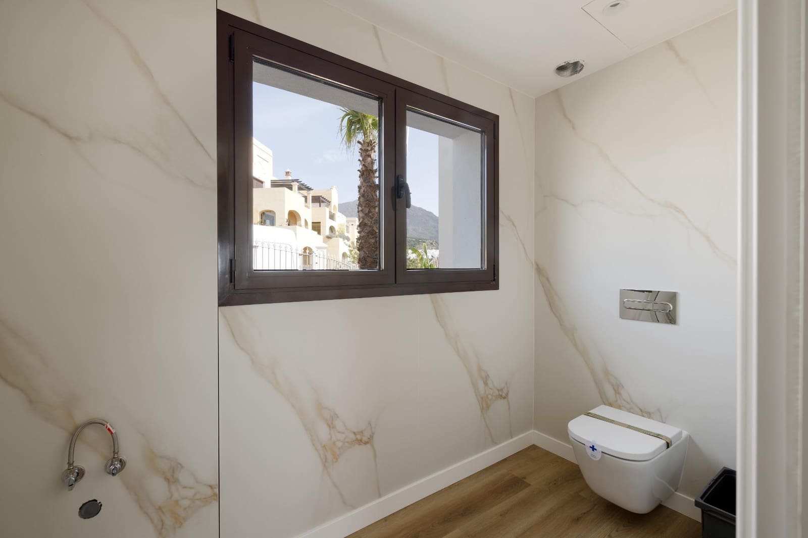 3 sypialnia Dom szeregowy na sprzedaż w Estepona z basenem garażem - 470 250 € (Ref: 9543791)