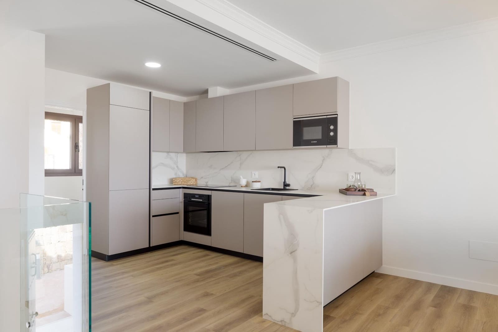 3 sypialnia Dom szeregowy na sprzedaż w Estepona z basenem garażem - 470 250 € (Ref: 9543791)