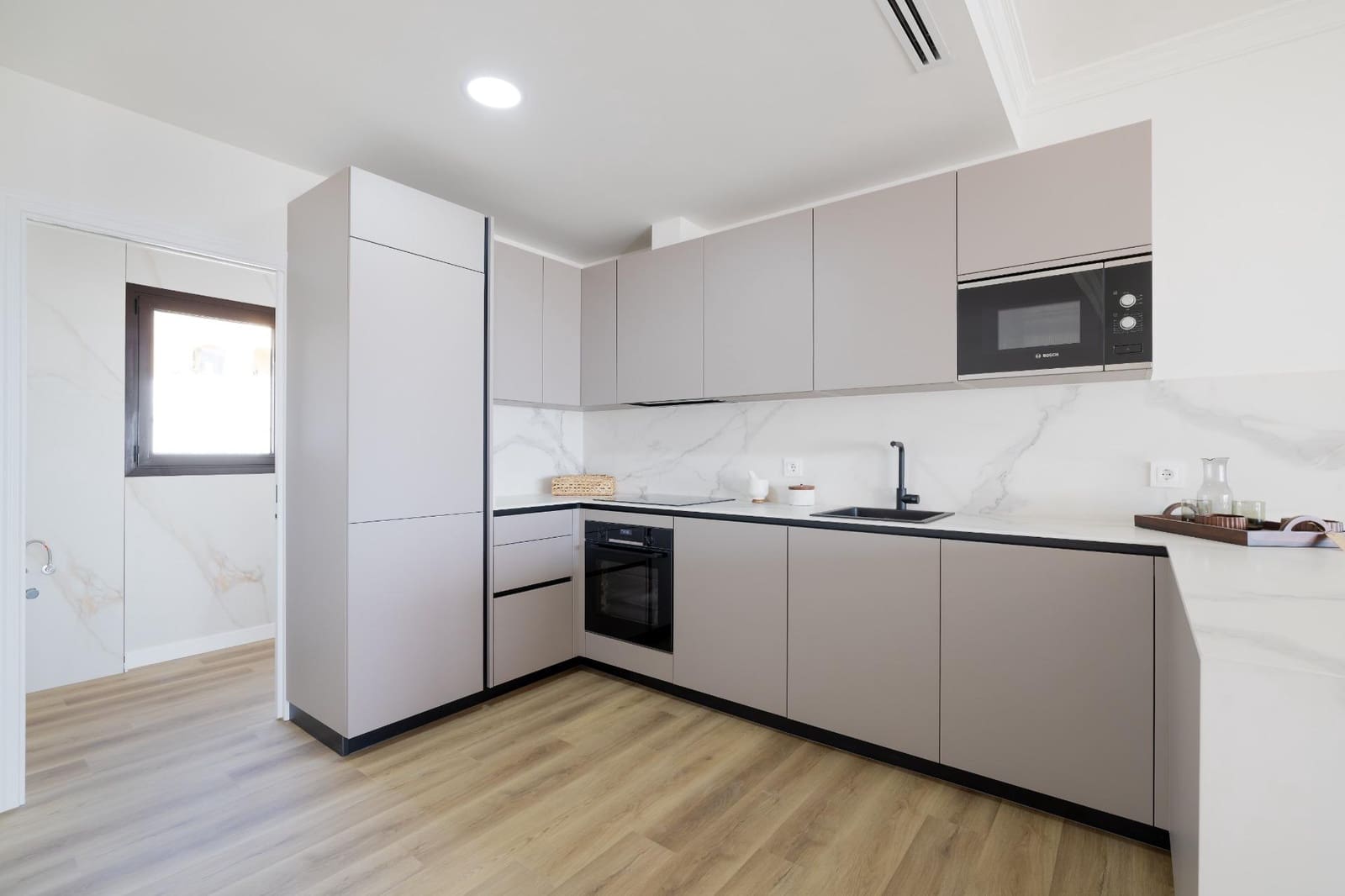 3 sypialnia Dom szeregowy na sprzedaż w Estepona z basenem garażem - 470 250 € (Ref: 9543791)