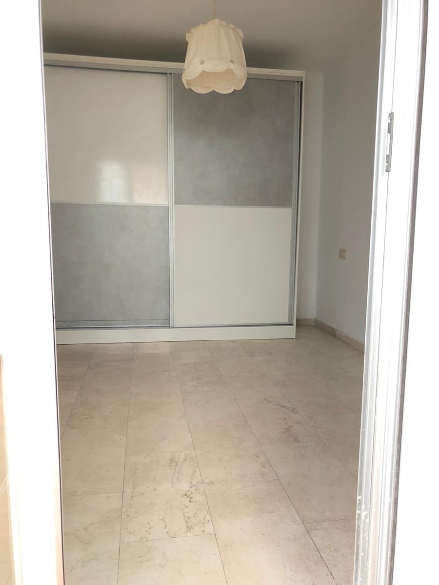 2 soverom Leilighet til salgs i Arroyo de la Miel med svømmebasseng garasje - € 299 000 (Ref: 9561992)