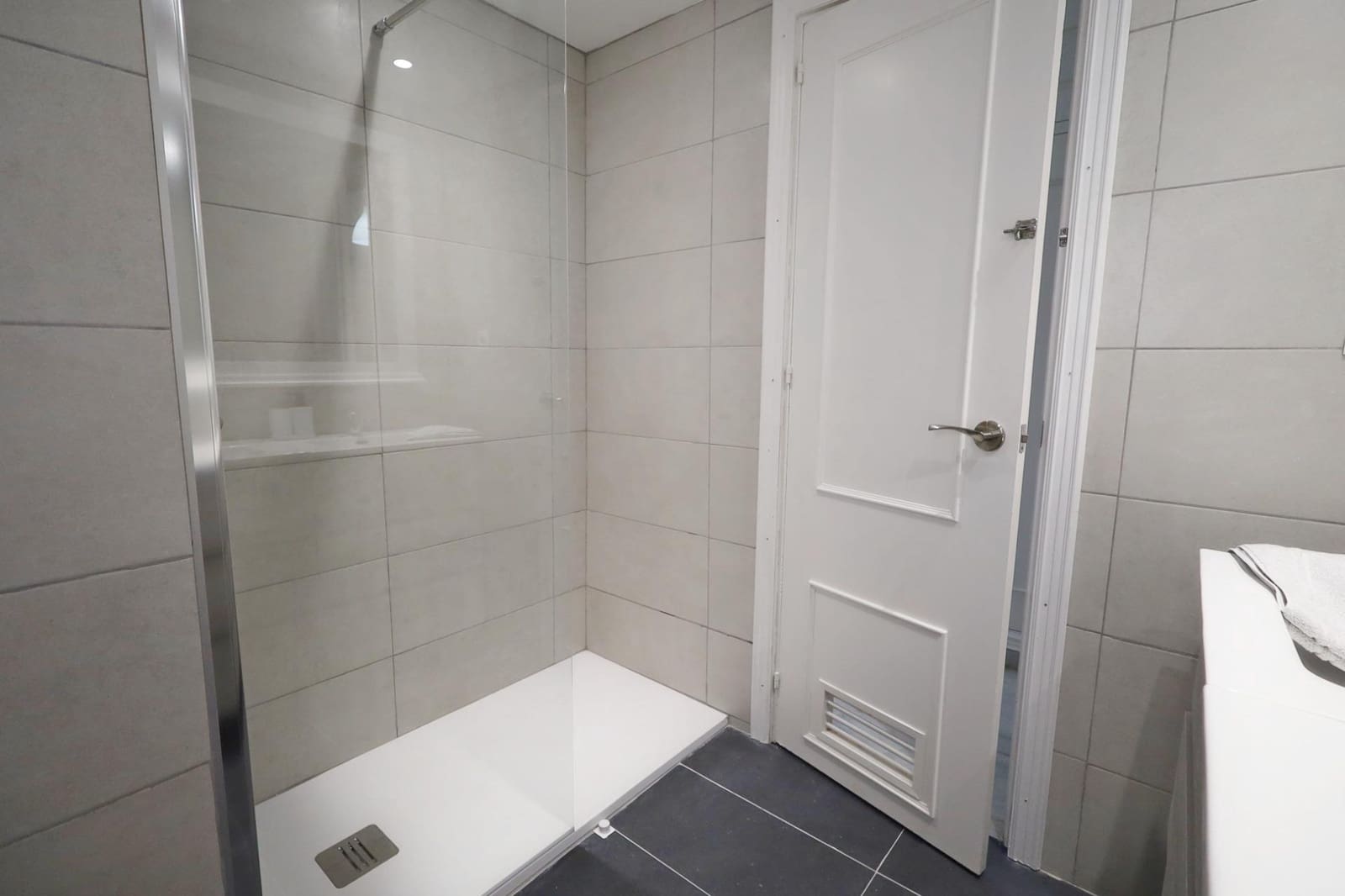 3 bedroom Apartment for sale in Fuengirola with garage - € 360,000 (Ref: 9574765)