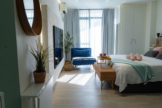 2 sypialnia Apartament na sprzedaż w Benalmadena Costa, Benalmádena z basenem - 204 600 € (Ref: 9583032)