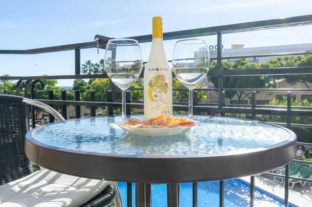 2 sypialnia Apartament na sprzedaż w Benalmadena Costa, Benalmádena z basenem - 204 600 € (Ref: 9583032)