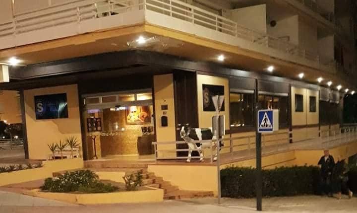 Commercieel te koop in Torremolinos - € 795.000 (Ref: 9625820)