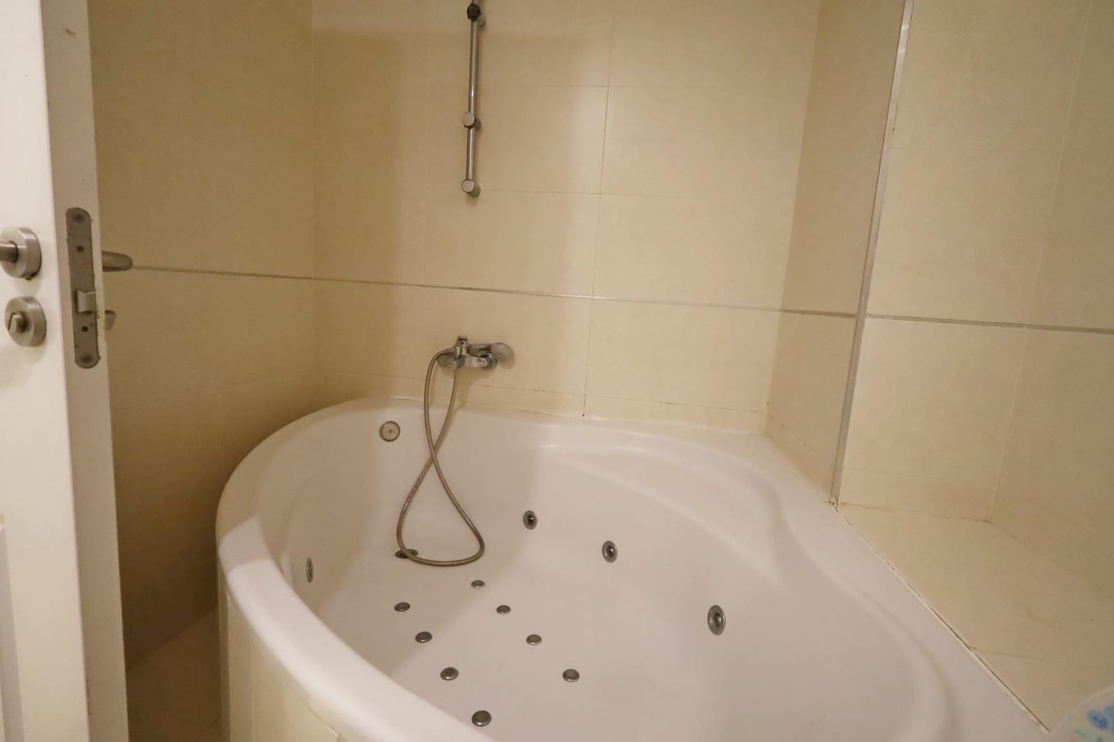 3 bedroom Flat for sale in Torrequebrada with pool garage - € 477,000 (Ref: 9652163)