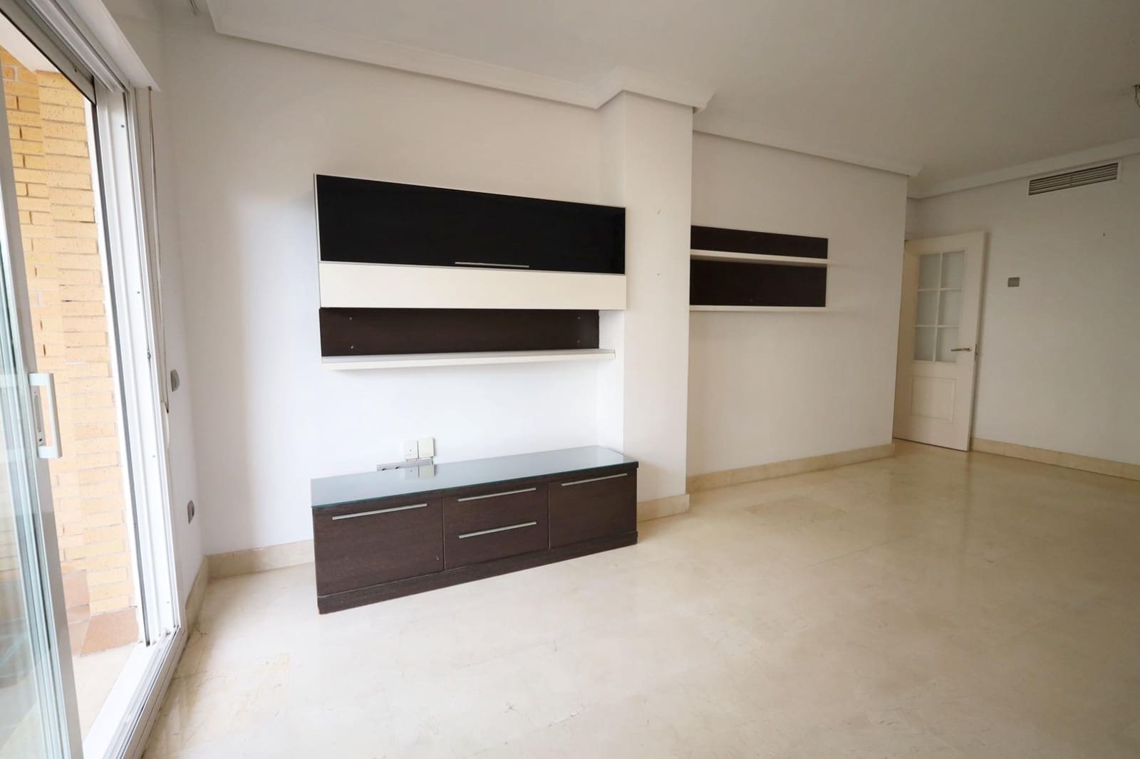3 bedroom Flat for sale in Torrequebrada with pool garage - € 465,000 (Ref: 9652163)