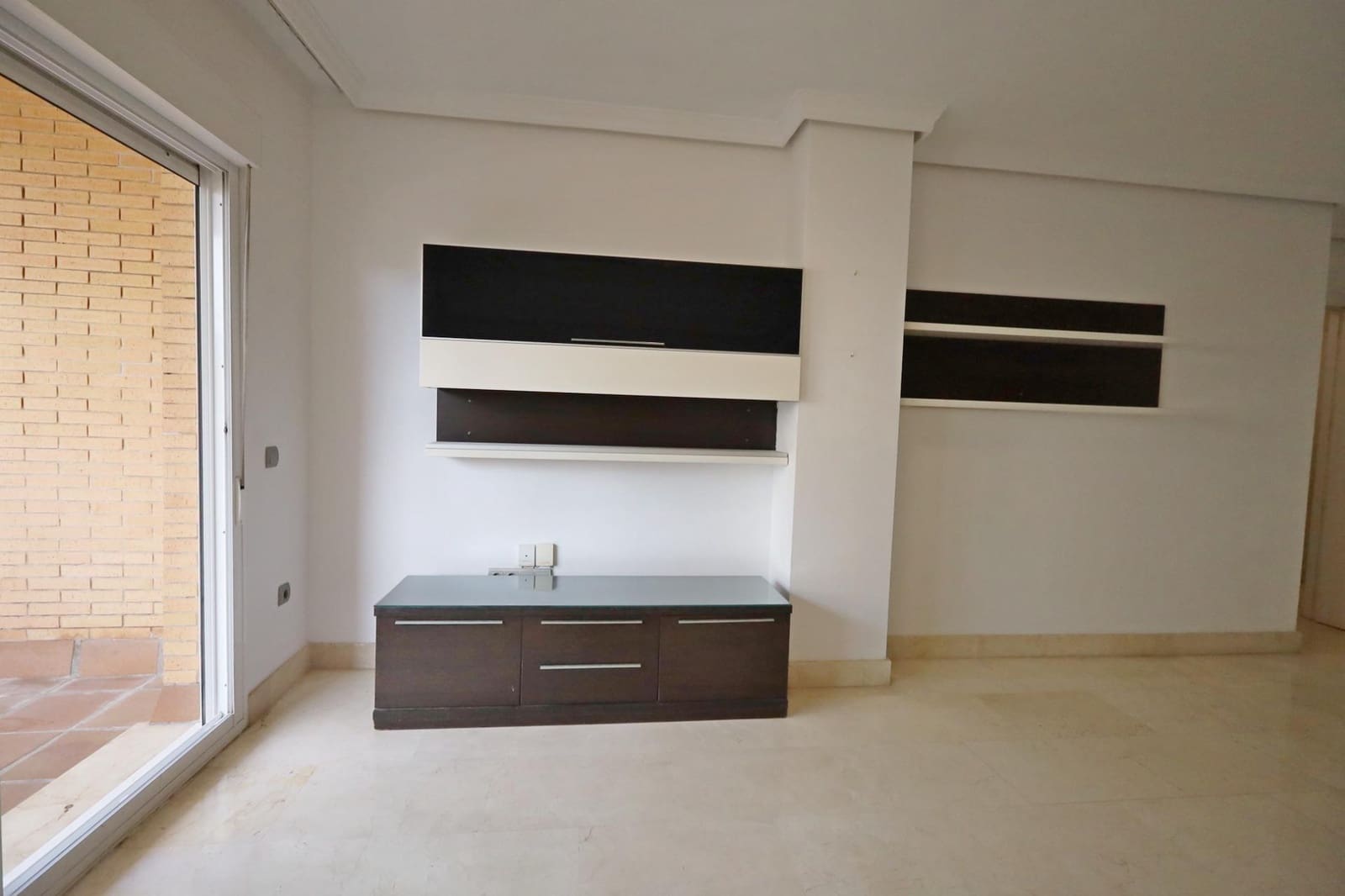 3 bedroom Flat for sale in Torrequebrada with pool garage - € 465,000 (Ref: 9652163)