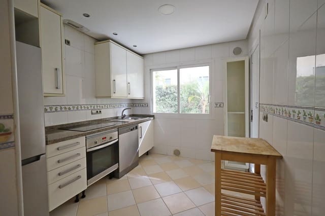 3 makuuhuone Asunto myytävänä paikassa Nueva Torrequebrada, Benalmádena mukana uima-altaan 
autotalli - 465 000 € (Ref: 9652163)