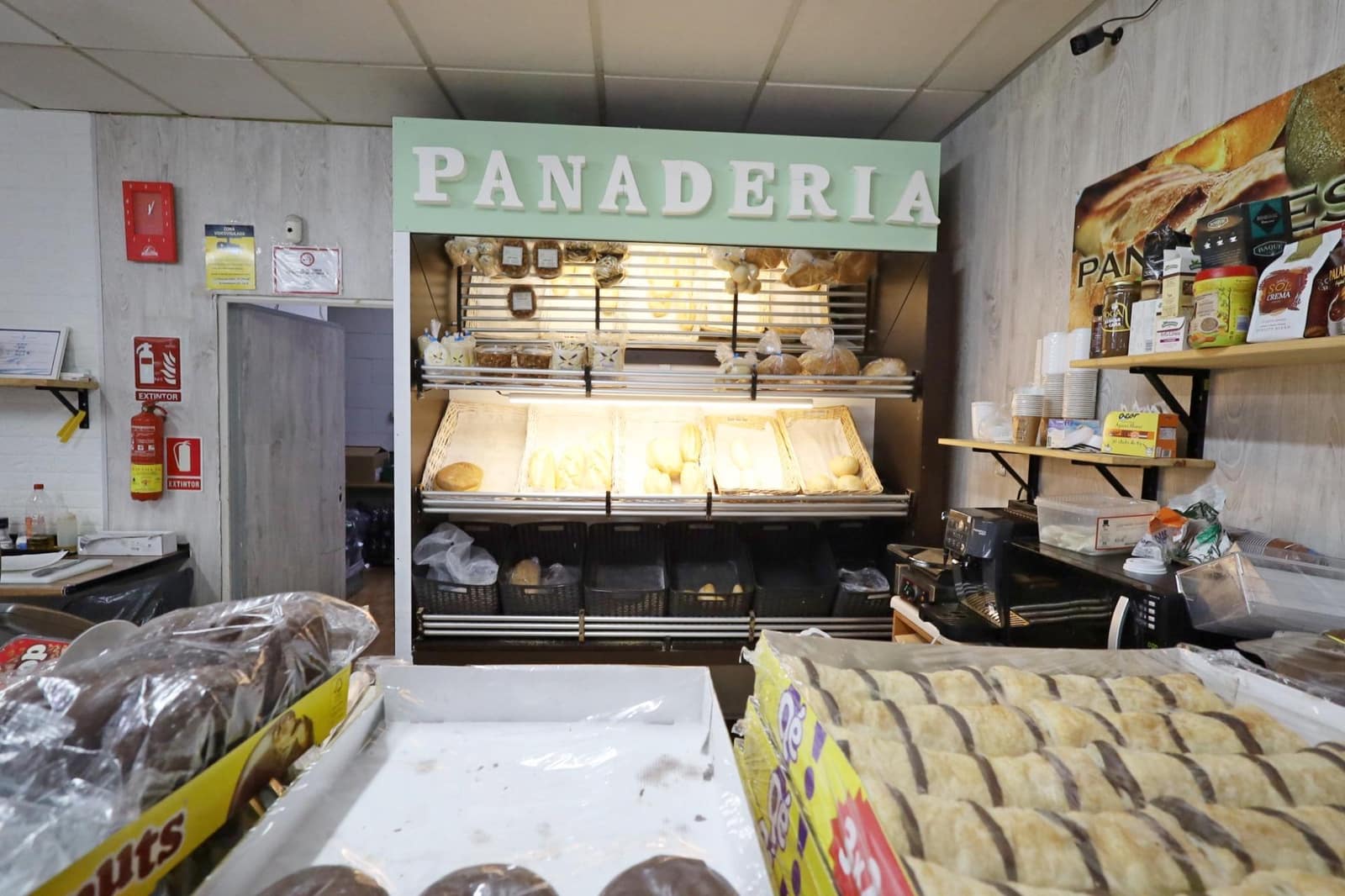 Commercial for rent in Benalmadena - € 1,250 (Ref: 9661979)