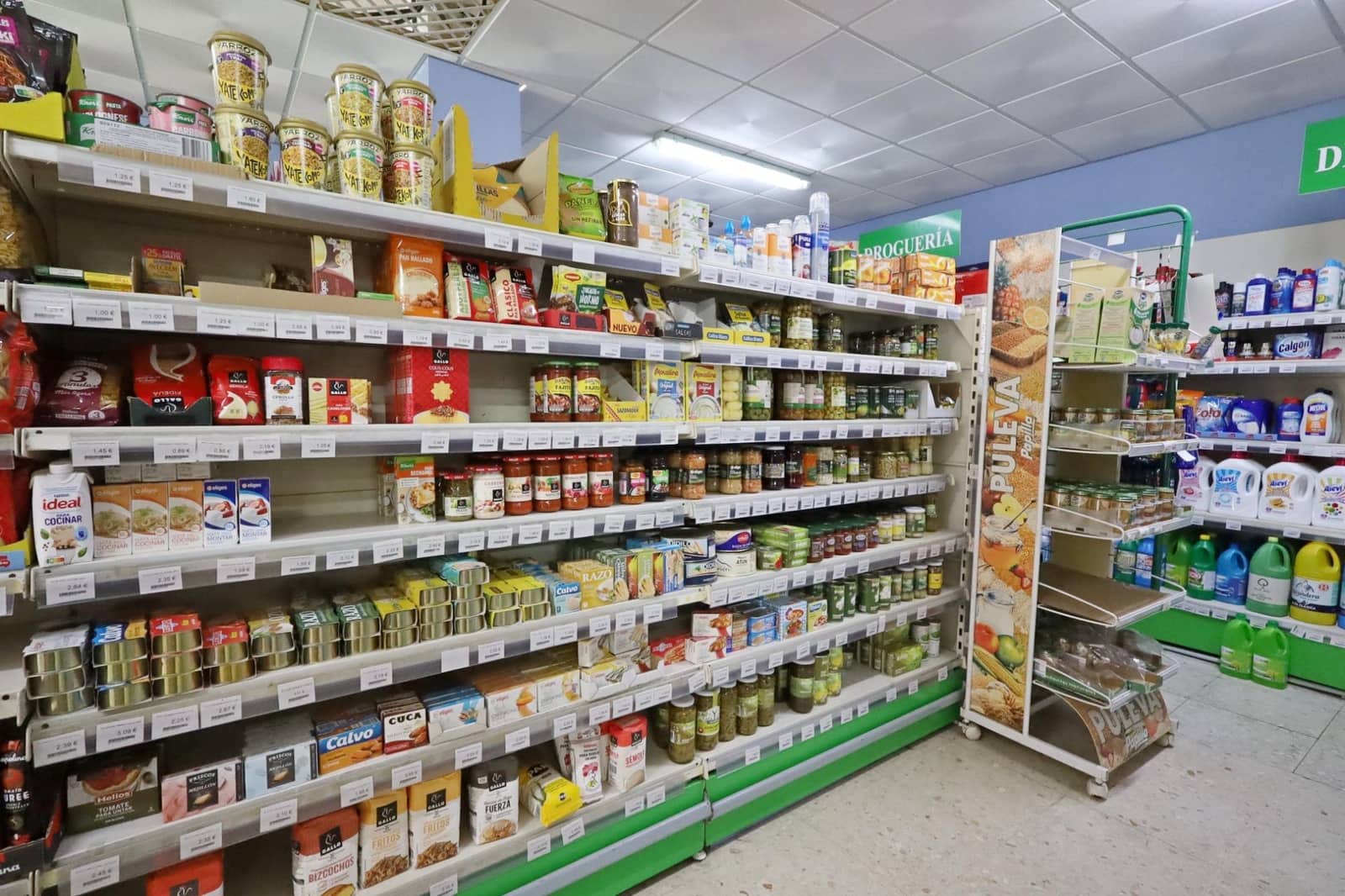 Commercial for rent in Benalmadena - € 1,250 (Ref: 9661979)