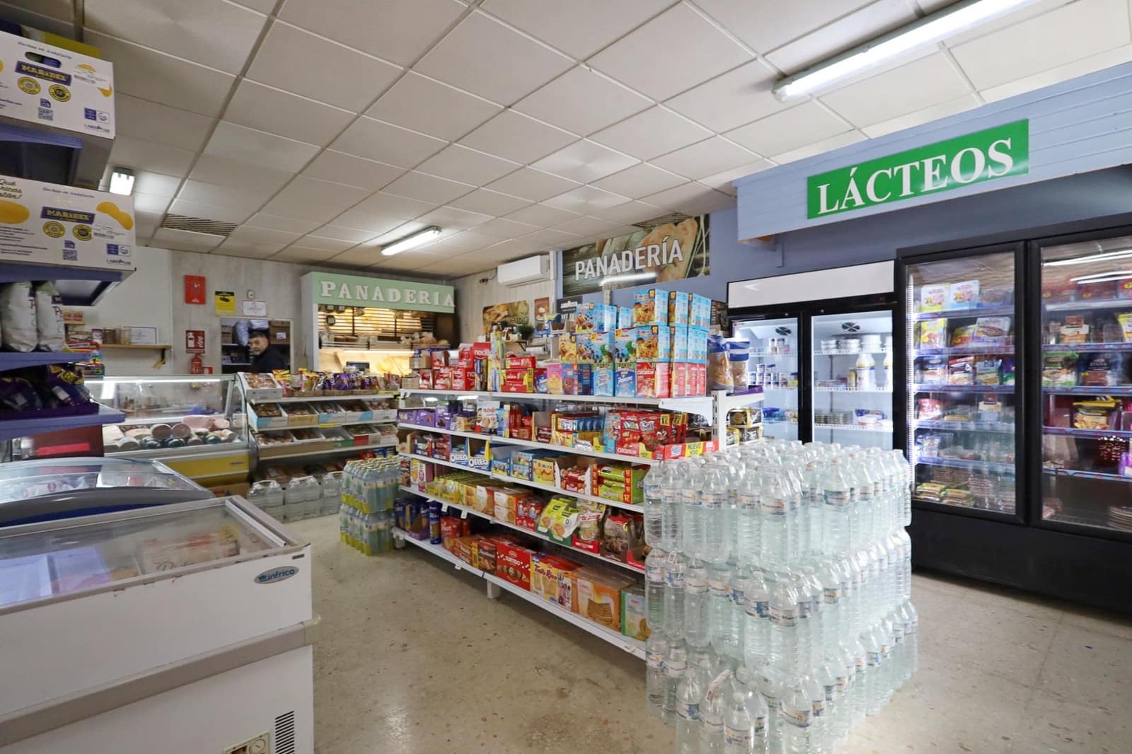 Commercial for rent in Benalmadena - € 1,250 (Ref: 9661979)