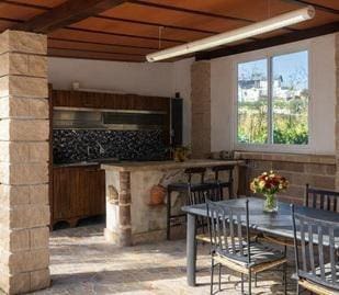 3 sypialnia Willa na sprzedaż w Coin z basenem garażem - 570 000 € (Ref: 9695472)