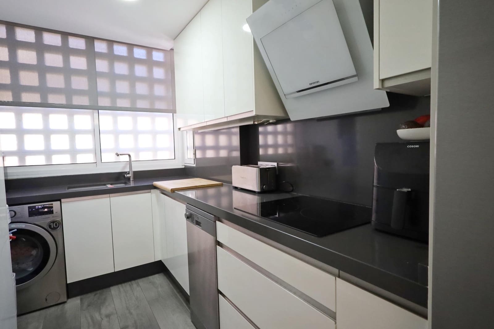 5 slaapkamer Flat te koop in Las Lagunas de Mijas met garage - € 280.000 (Ref: 9695473)