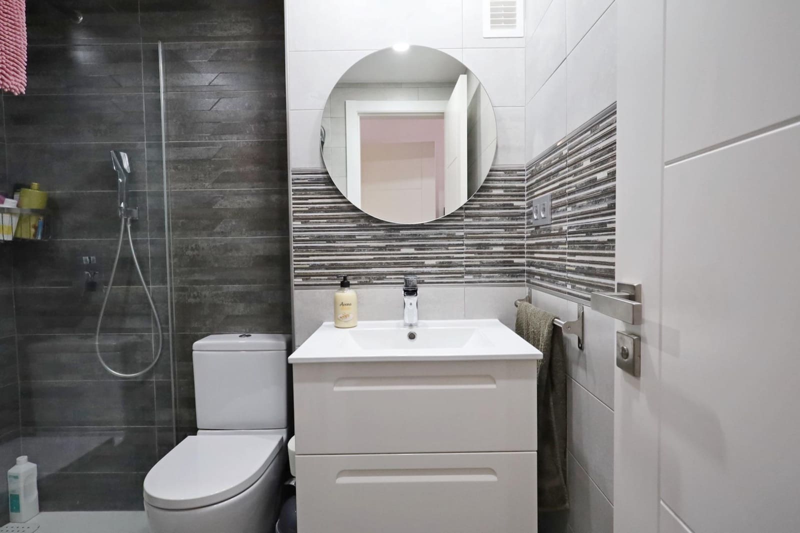 5 slaapkamer Flat te koop in Las Lagunas de Mijas met garage - € 280.000 (Ref: 9695473)