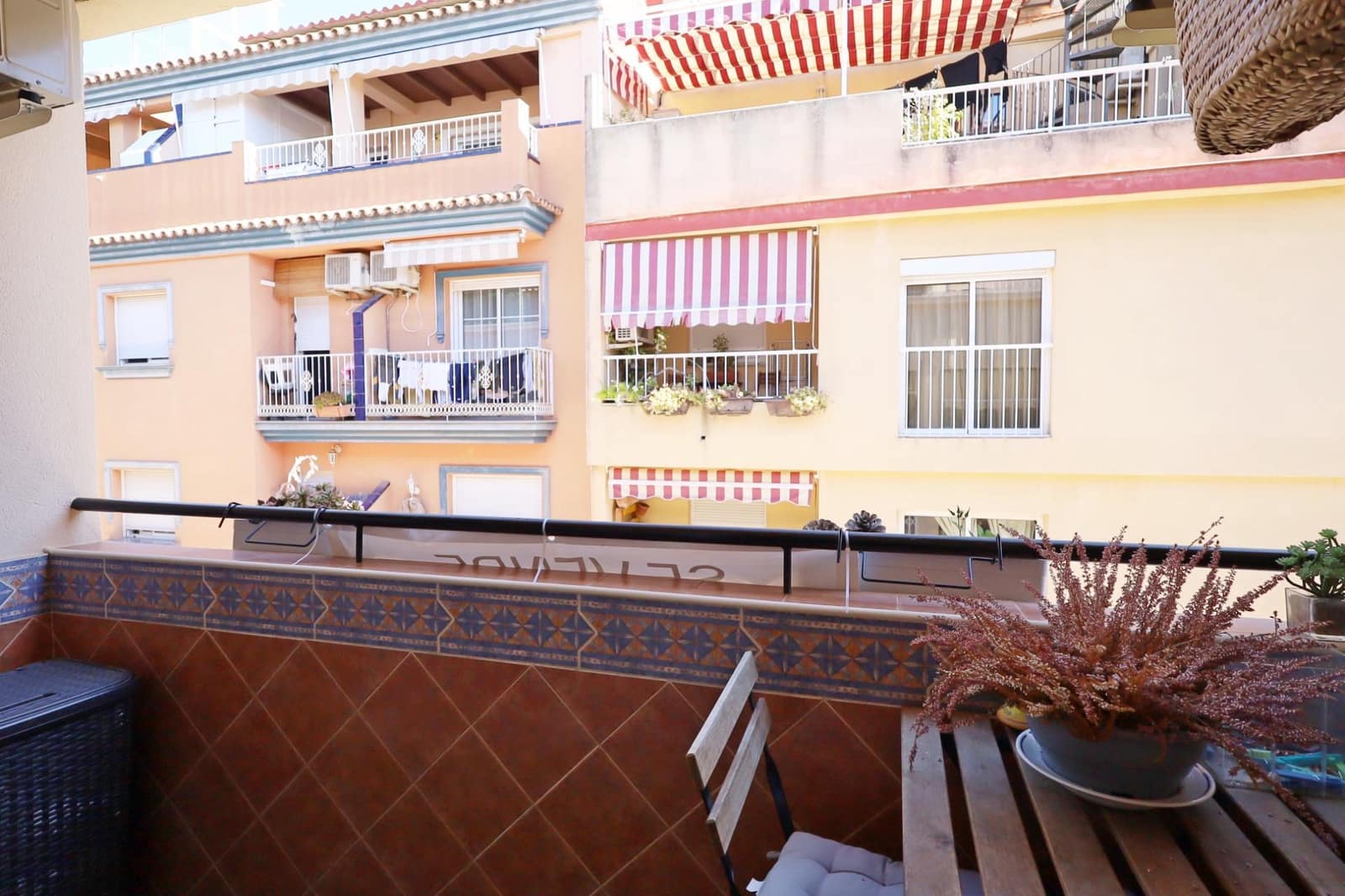 5 slaapkamer Flat te koop in Las Lagunas de Mijas met garage - € 280.000 (Ref: 9695473)