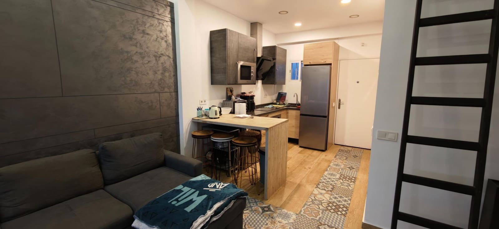 2 Zimmer Wohnung zu vermieten in Torremolinos mit Pool - 1.200 € (Ref: 9721830)