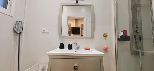 2 soveværelse Lejlighed til leje i Torremolinos med swimmingpool - € 1.200 (Ref: 9721830)