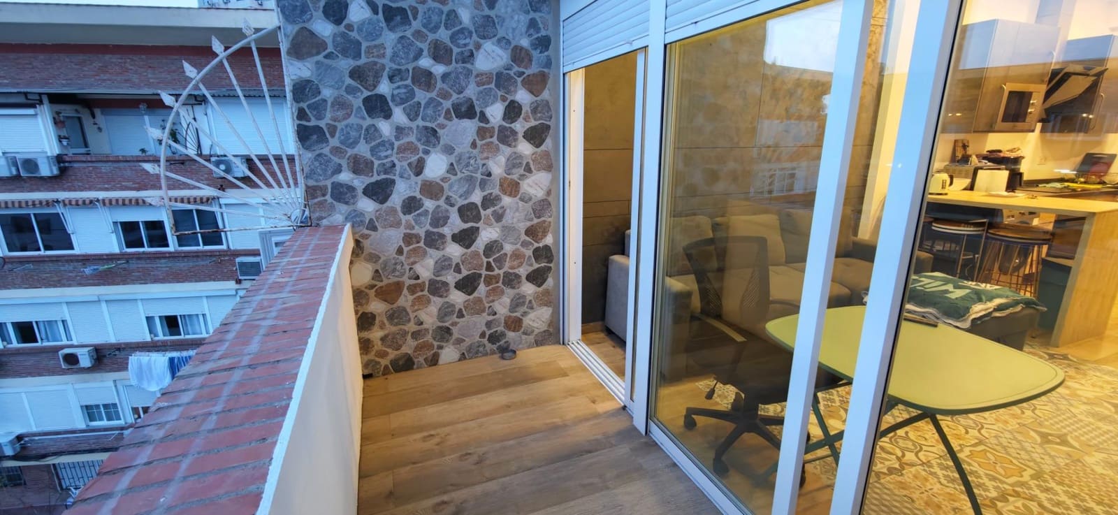 2 Zimmer Wohnung zu vermieten in Torremolinos mit Pool - 1.200 € (Ref: 9721830)