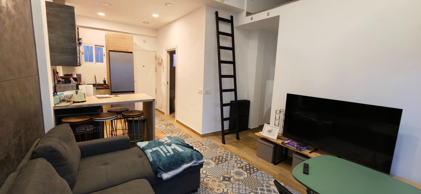 2 Zimmer Wohnung zu vermieten in Torremolinos mit Pool - 1.200 € (Ref: 9721830)