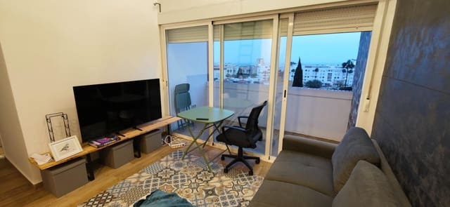 2 soveværelse Lejlighed til leje i Torremolinos med swimmingpool - € 1.200 (Ref: 9721830)