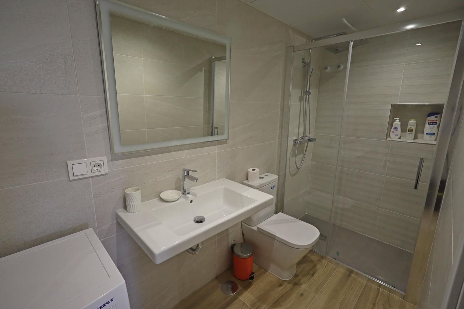 2 bedroom Penthouse for rent in Torremolinos with pool - € 1,500 (Ref: 9735690)