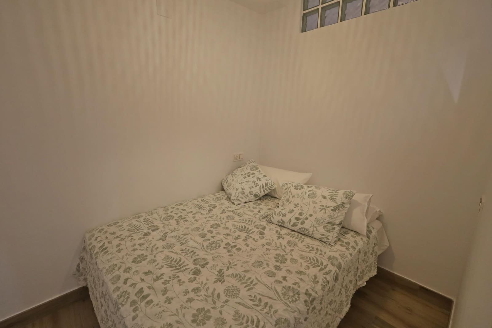 2 bedroom Penthouse for rent in Torremolinos with pool - € 1,500 (Ref: 9735690)